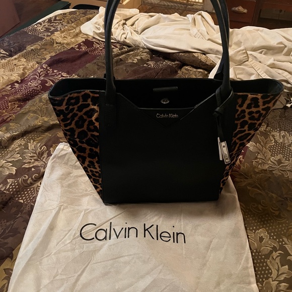 Calvin Klein tote - USED ONCE! - Picture 2 of 6